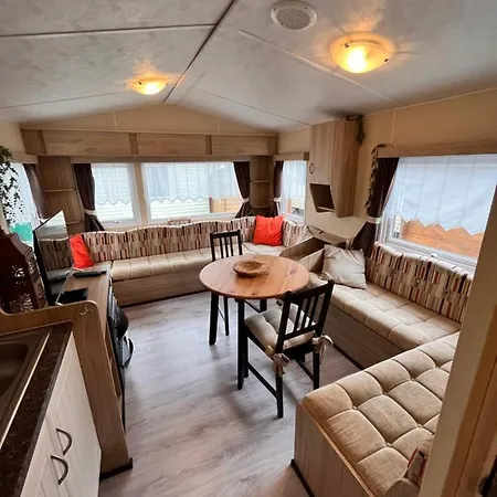 Le Pere Andre Kemp Hotton